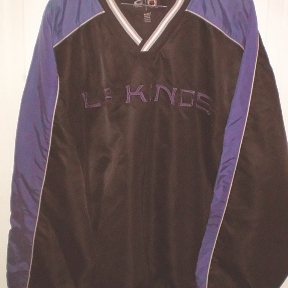 LA Kings V Neck Windbreaker Size XL plus Bonus